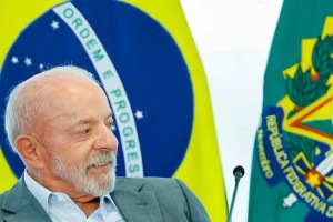 Segundo o petista, a medida representa uma conquista que "jamais ser&aacute; revogada"