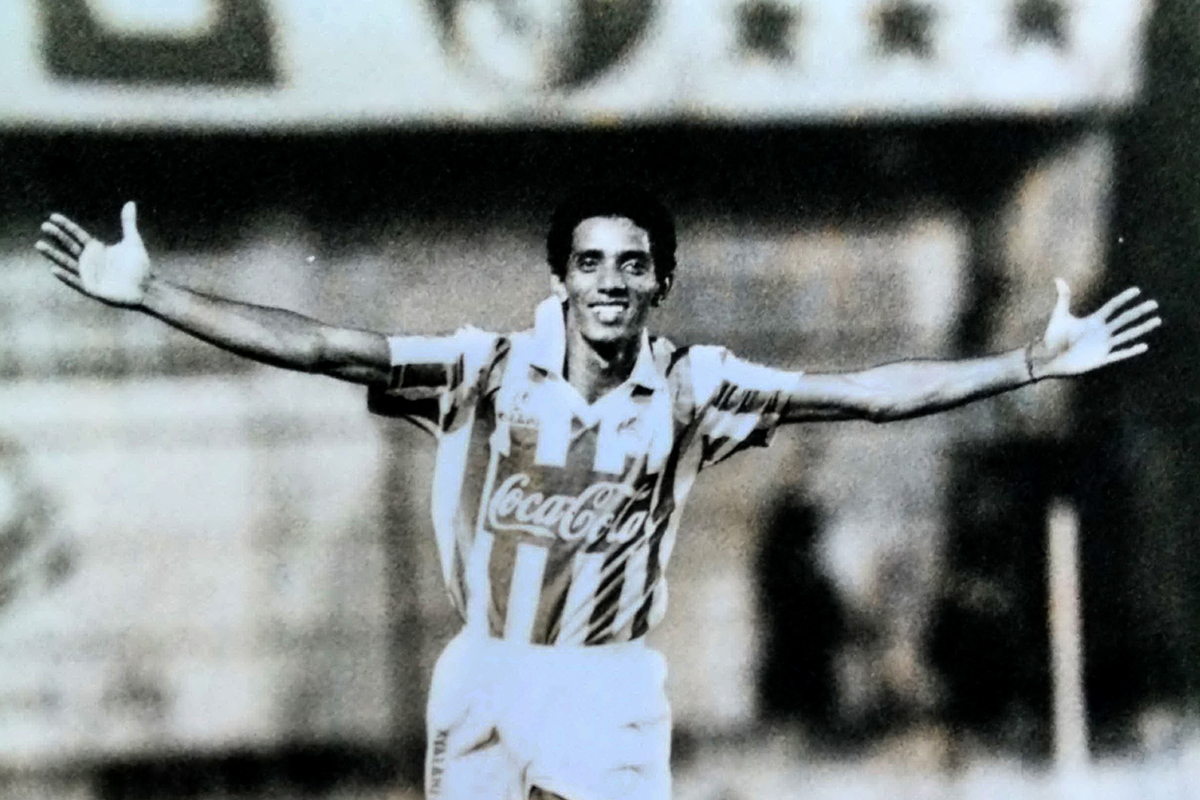 H&aacute; 37 anos: Nivaldo marca o gol mais r&aacute;pido da hist&oacute;ria do Brasileiro - ACERVO DP