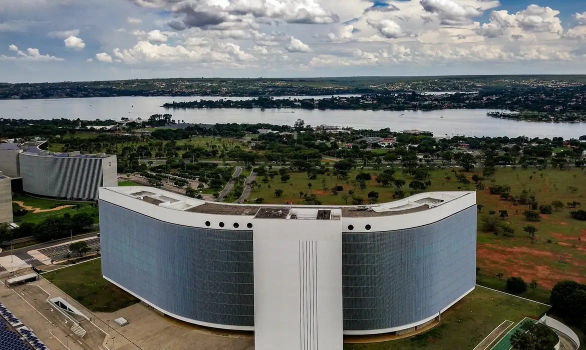 Tribunal Superior Eleitoral (TSE)/Rafa Neddermeyer/Agência Brasil