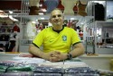 O vendedor Fl&aacute;vio Ferreira de Lima - Maur&iacute;cio Ferry/DP Foto