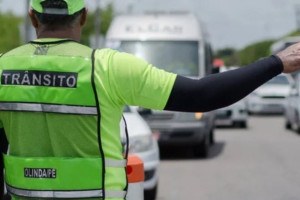 Olinda implanta sistema bin&aacute;rio nas pontes de Jardim Atl&acirc;ntico para melhorar a circula&ccedil;&atilde;o vi&aacute;ria