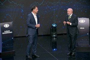 Fl&aacute;vio Bolsonaro e Lula em debate na Band