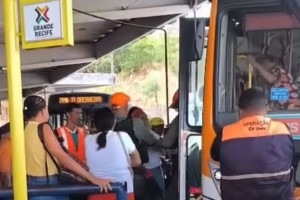 Passageira teria apresentado resist&ecirc;ncia