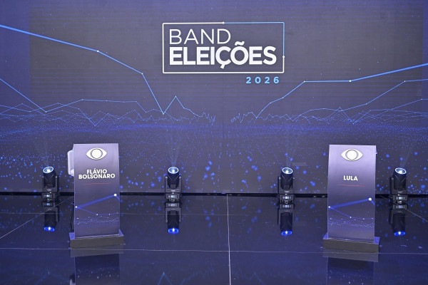 Est&uacute;dio pronto para o debate entre Fl&aacute;vio e Lula
