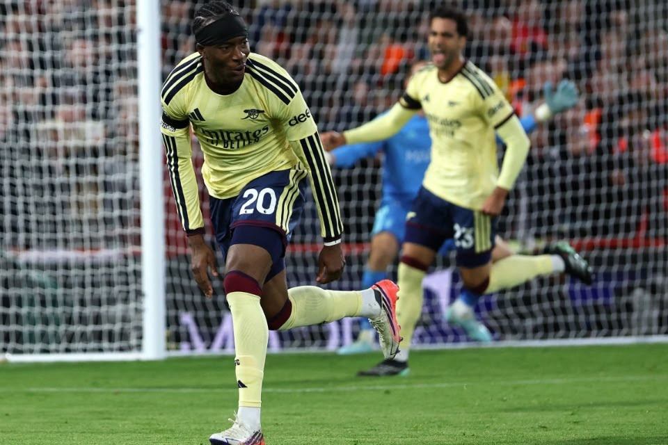 Arsenal consegue s&oacute; uma finaliza&ccedil;&atilde;o no alvo, mas vence o Nottingham Forest na Premier League - DARREN STAPLES / AFP