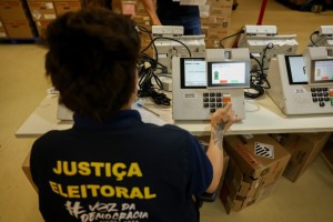 O eleitor deve consultar endere&ccedil;o com anteced&ecirc;ncia antes de votar