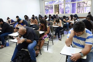 Exame &eacute; dividido em duas etapas, entre aspectos textuais, discursivos e oral