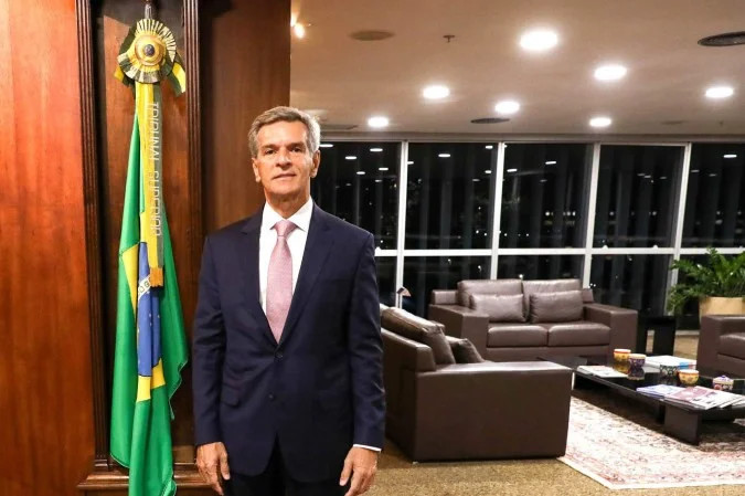 A decisão de Bellizze prevê o aumento da multa diária se a empresa não comprovar o cumprimento das medidas /Luiz Roberto/TSE