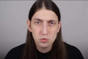 Segundo ele, relato sobre ansiedade social &eacute; o "v&iacute;deo mais sincero e dif&iacute;cil" que j&aacute; fez