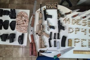 Pol&iacute;cia Civil apreende fuzil, cinco pistolas e centenas de muni&ccedil;&otilde;es durante dilig&ecirc;ncia em Carpina