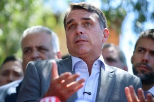 Todas as publica&ccedil;&otilde;es citadas na reportagem publicada h&aacute; quatro meses foram apagadas da conta de Fl&aacute;vio no X