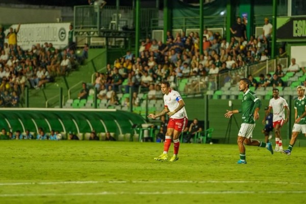 Partida entre Goi&aacute;s x N&aacute;utico na S&eacute;rie B