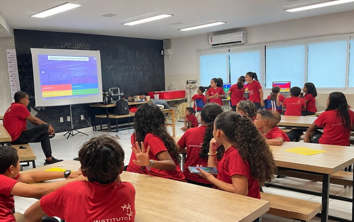 Compaz do Cordeiro sedia curso de criatividade, tecnologia e empreendedorismo para jovens - Maria Roseno