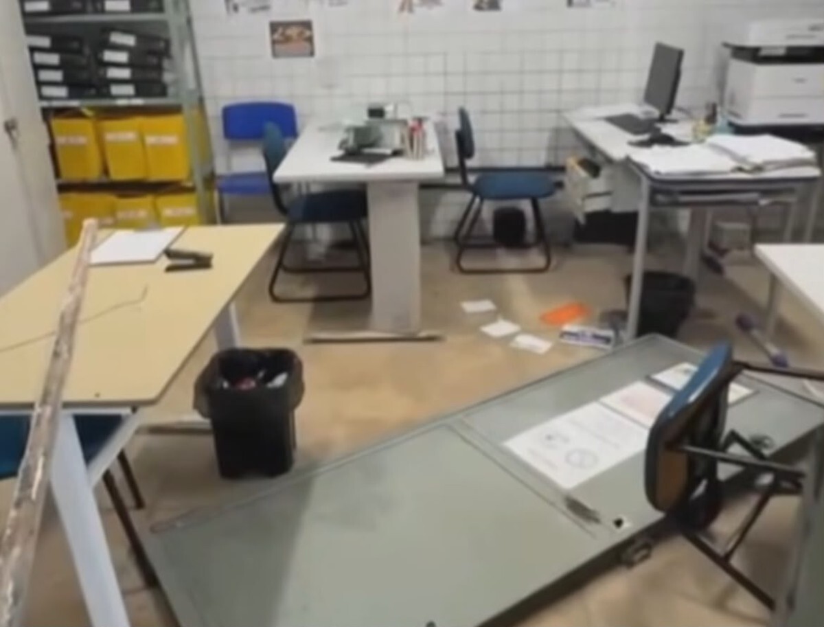 Escola de Jaboat&atilde;o &eacute; invadida tr&ecirc;s vezes e suspende aulas ap&oacute;s furtos - Foto: Reprodu&ccedil;&atilde;o/Instagram