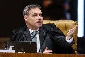 Ministro Andr&eacute; Mendon&ccedil;a &eacute; vice-presidente do Tribunal Superior Eleitoral (TSE)