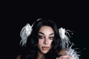 "LOST IN LUST", novo &aacute;lbum de Pabllo Vittar, ter&aacute; bloco exclusivo no Halloween da cantora