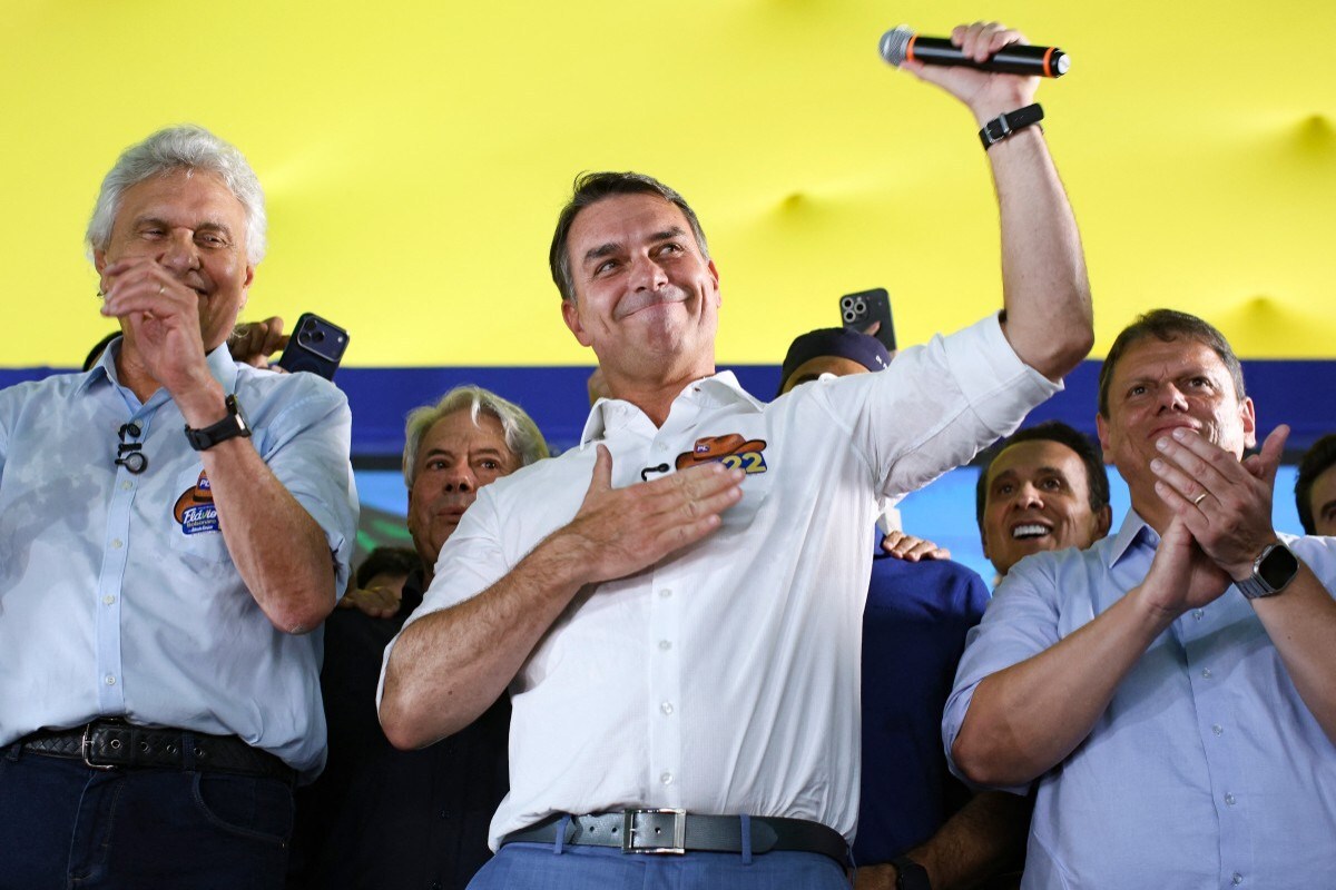 Corte de R$ 200 bilh&otilde;es de Fl&aacute;vio pode eliminar 2,2 milh&otilde;es de empregos, diz Dieese - Sergio Lima / AFP