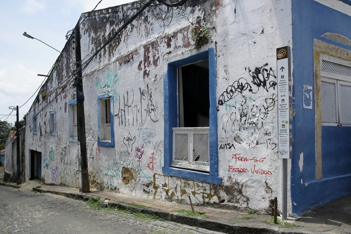 Prefeitura de Olinda promete fiscalizar pichações (Maurício Ferry/ DP Foto)