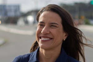 Viagem ocorre tr&ecirc;s semanas depois da vit&oacute;ria de Raquel Lyra no primeiro turno das elei&ccedil;&otilde;es estaduais