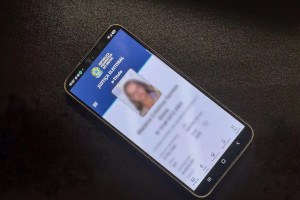 Os eleitores poder&atilde;o utilizar o e-T&iacute;tulo, a vers&atilde;o digital do t&iacute;tulo de eleitor