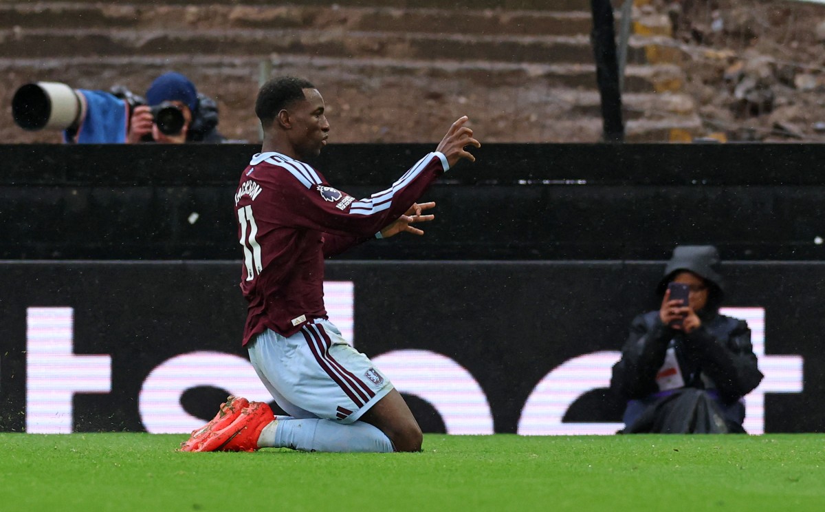 Nicolas Jackson, atacante do Aston Villa /DARREN STAPLES / AFP