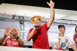 Cadu Xavier vence segundo turno e &eacute; eleito governador do Rio Grande do Norte