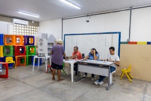 Vota&ccedil;&atilde;o no Recife no &uacute;ltimo domingo (25)