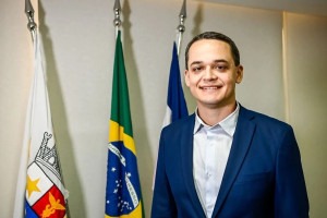 Lorenzo Pazolini derrota Ricardo Ferra&ccedil;o e se elege governador do Esp&iacute;rito Santo