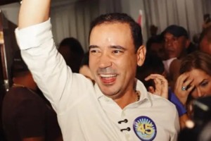 O pr&oacute;ximo governador do Tocantins havia sido o escolhido de 43,94% dos eleitores no primeiro turno
