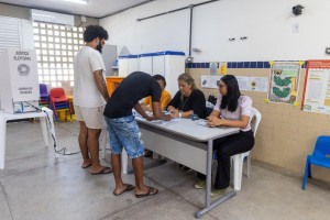 TRE-PE: 40 urnas foram substitu&iacute;das em Pernambuco na manh&atilde; deste domingo (25)