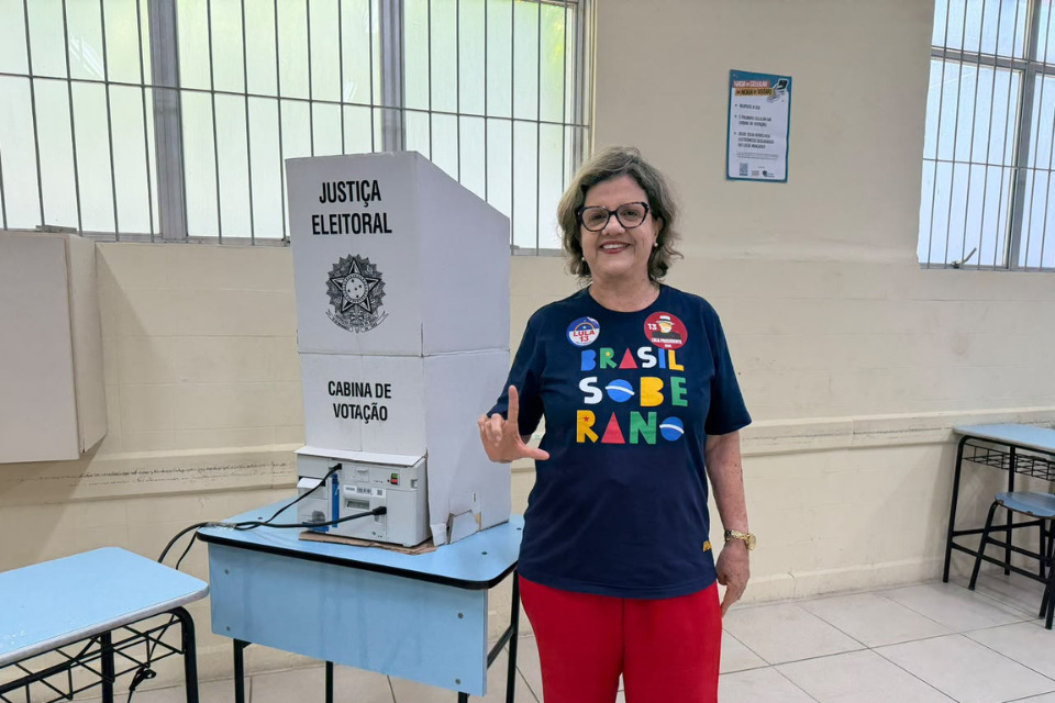 Senadora, líder do governo Lula, destacou a defesa da soberania nacional, da democracia e das políticas públicas que atendem à população/Ilana Costa