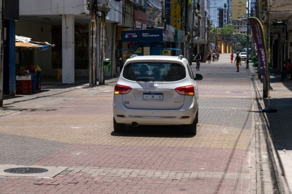 Rua da Imperatriz segue sem circulação de veículos autorizada pela CTTU  (Foto: Rafael Vieira / DP Fotos)