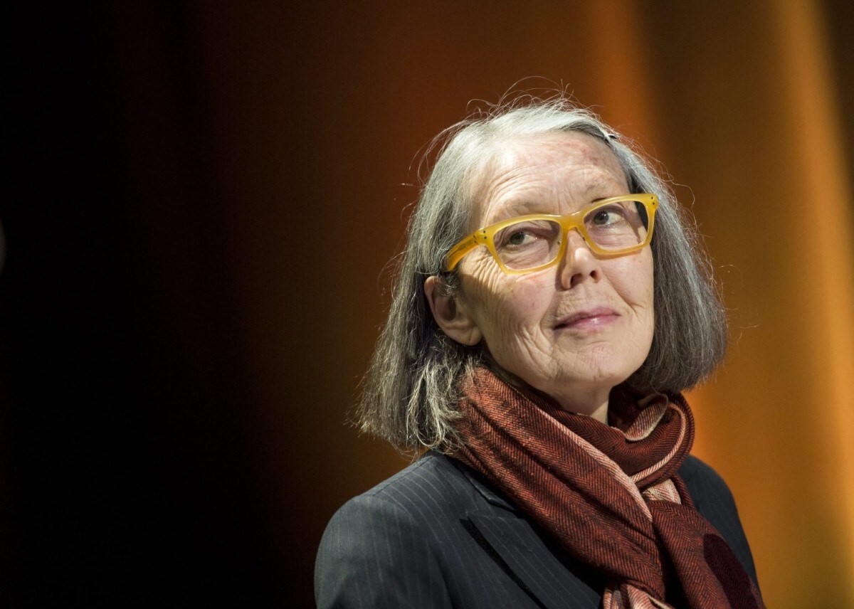 No baile com Anne Carson e Can Xue - Foto: PONTUS LUNDAHL/TT NEWS AGENCY/AFP