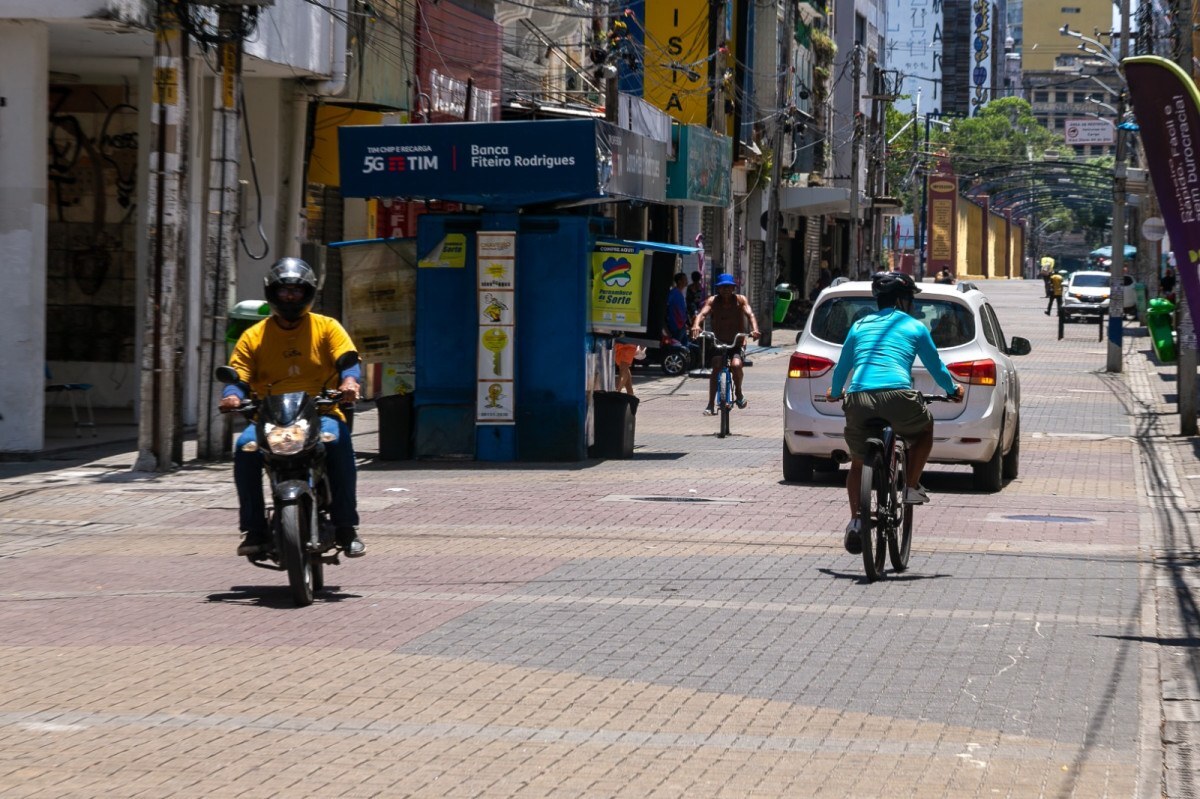 Rua da Imperatriz segue sem circulação de veículos autorizada pela CTTU/Foto: Rafael Vieira / DP Fotos