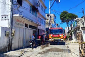 Inc&ecirc;ndio atinge ONG infantil em Bras&iacute;lia Teimosa, na Zona Sul do Recife