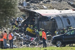 Colis&atilde;o entre os dois trens de alta velocidade aconteceu por volta das 5h (hor&aacute;rio local) em Toledo, Espanha
