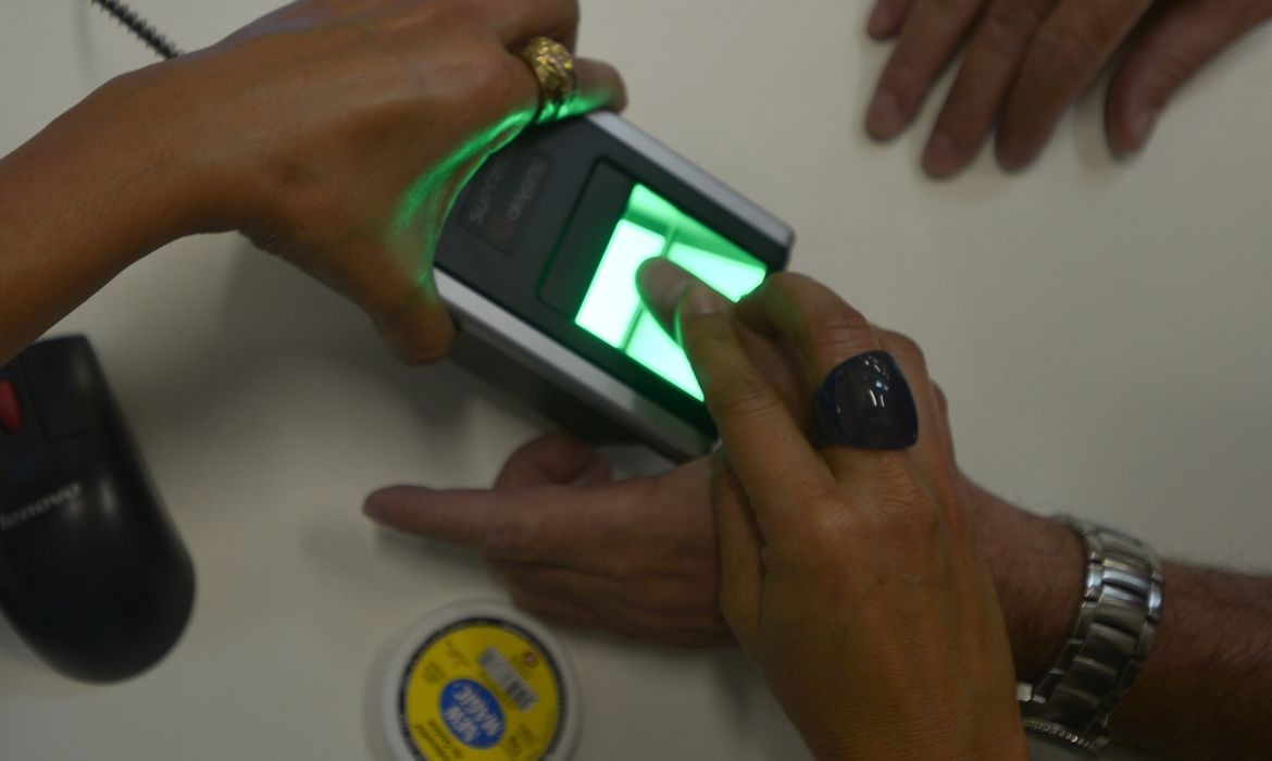 Beneficiários não precisam comparecer às agências do INSS para fazer cadastro biométrico/Marcello Casal Jr./Arquivo Agência Brasil