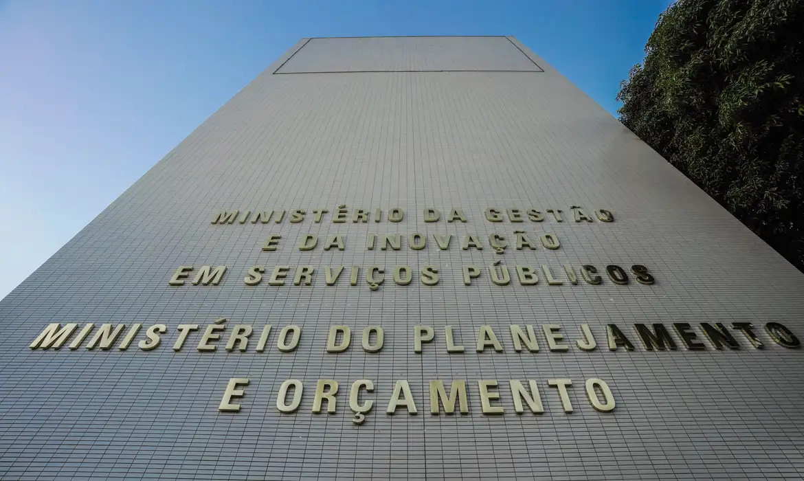 A abertura do crédito suplementar será viabilizada por meio da anulação de dotações de diversos órgãos e programas federais/RAFA NEDDERMEYER/AGÊNCIA BRASIL