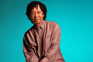 Antes de conquistar o Brasil, Djavan viveu no Recife por um ano e meio