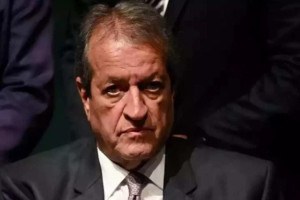 Valdemar disse antes da visita que iria levar "muitas novidades" para Bolsonaro. "Contar como est&aacute; toda a situa&ccedil;&atilde;o pra ele, vai dar tudo certo", afirmou a jornalistas
