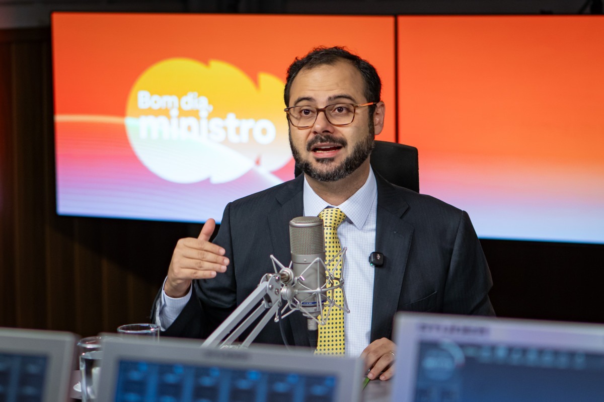 O ministro Paulo Pereira, durante entrevista no Bom Dia, Ministro, que contou com a participação do Diario/Diego Campos / Secom-PR 