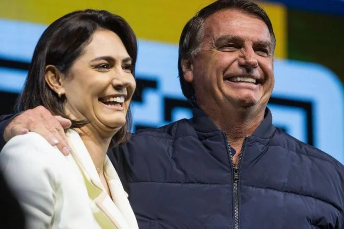Michelle diz que Bolsonaro pede "uni&atilde;o" e rejeita busca por "culpados" - Reprodu&ccedil;&atilde;o / Instagram @MichelleBolsonaro)