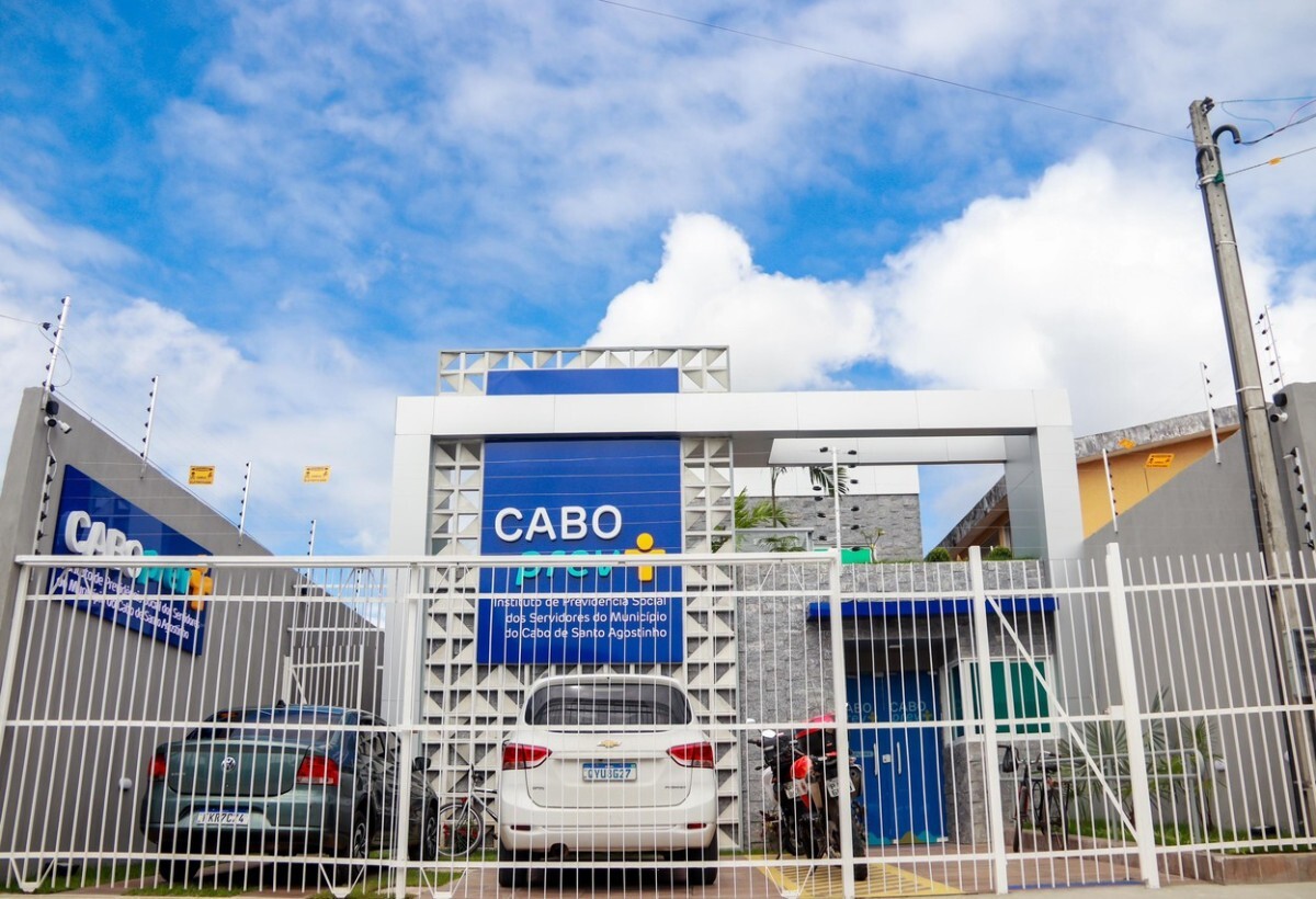 &Agrave;s v&eacute;speras do julgamento de Lula Cabral marcado, ex-diretor do CaboPrev denuncia inger&ecirc;ncia pol&iacute;tica - Paulo Ara&uacute;jo