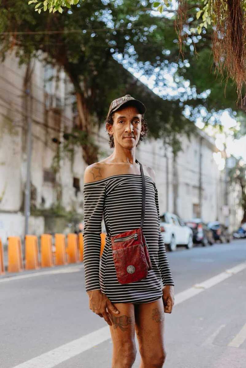 Paolla tem encontrado assistência na ong GTP+, no Centro do Recife (Karol Rodrigues/DP Foto)
