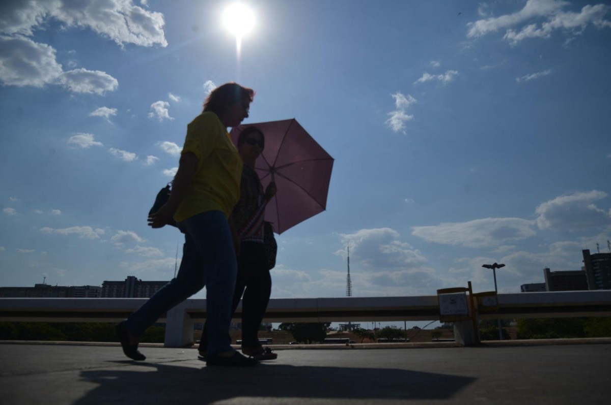Temperaturas podem chegar aos 37º/Foto: Fabio Rodrigues Pozzebom/Agência Brasil