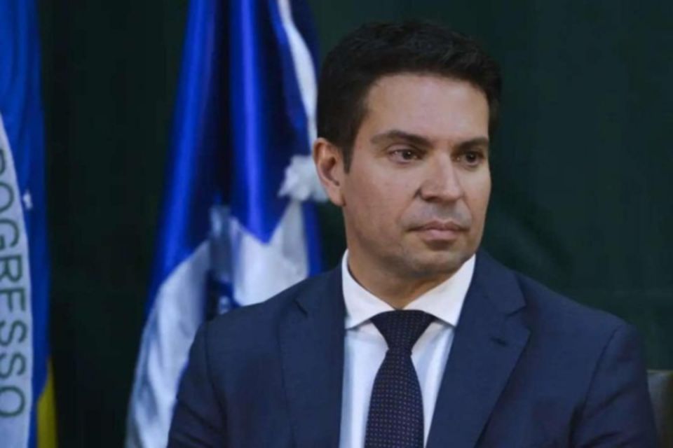 Ramagem props abrir procedimentos contra os auditores da Receita, dirigida por Tostes %u2014 elogiado por Bolsonaro (Crdito: Valter Campanato/Agncia Brasil)