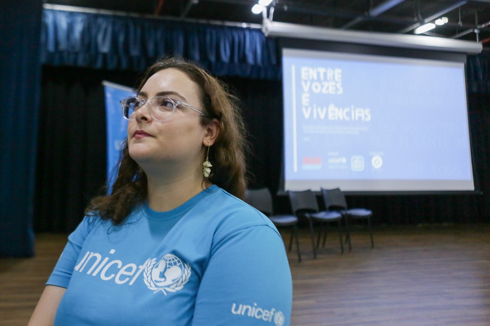 A Oficial de Proteo Contra a Violncia da Unicef, Corine Sciortino, detalhou as recomendaes presentes no estudo da organizao (Rafael Vieira/DP)