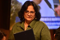 
A senadora Damares Alves  internada pela segunda vez no ano por causa de uma paralisia facial provocada por herpes zoster