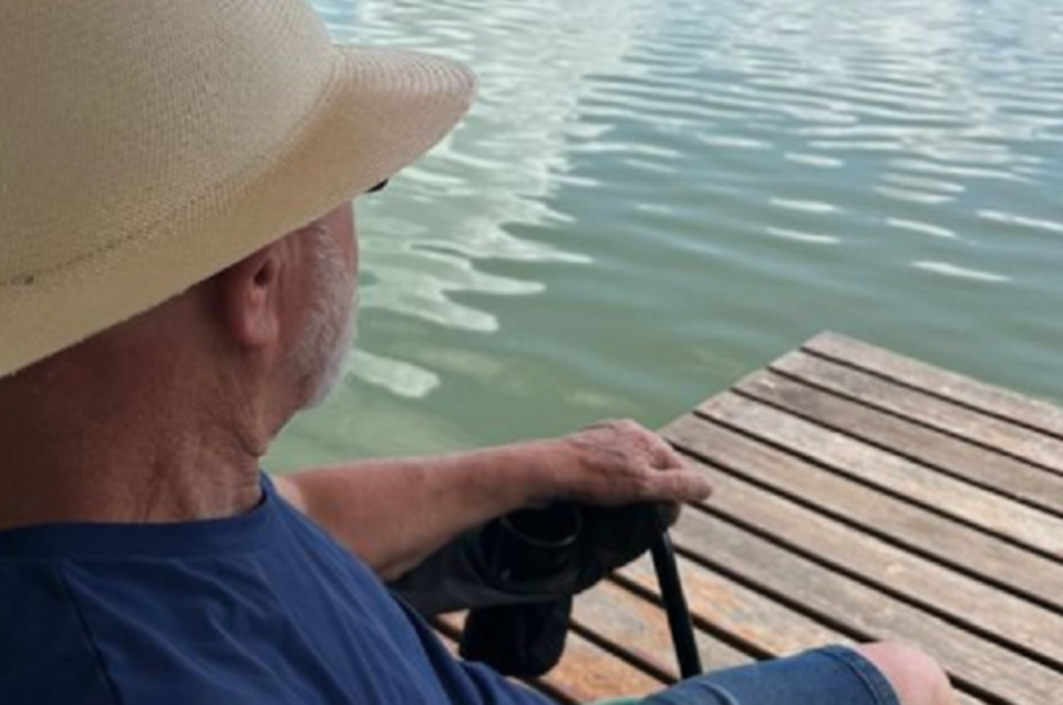 Em dia de folga, Lula pesca na Granja do Torto (Foto: Reproduo/Redes Sociais)