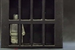 Em teste, robô escapa de prisão ao 'derreter' e se reconstruir; veja vídeo (Foto: Reprodução/ Vídeo YouTube)